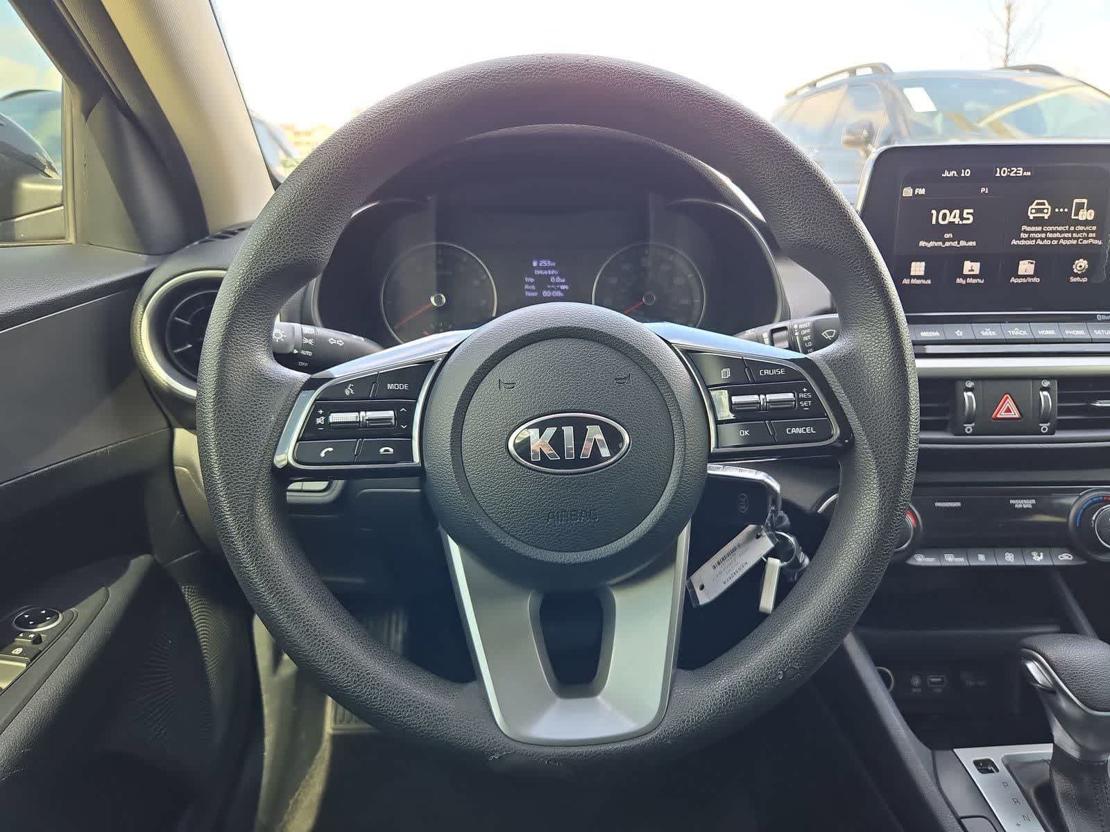 Thumbnail: 2019 Kia Forte - 21