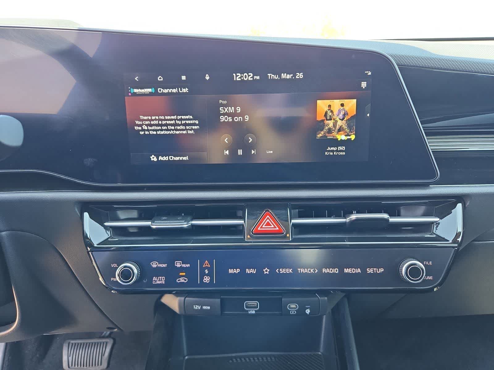 Thumbnail: 2024 Kia Niro - 25