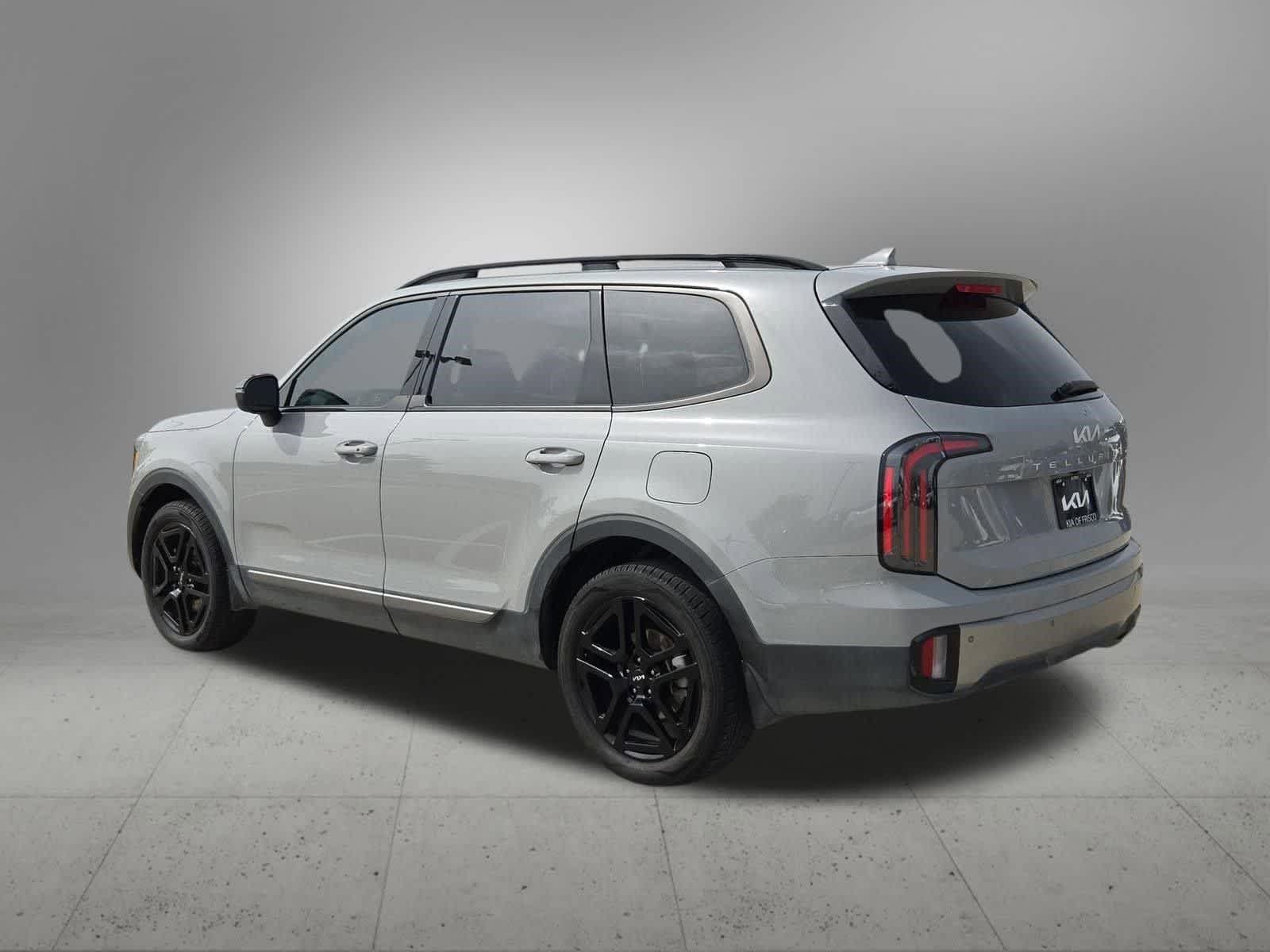 Thumbnail: 2023 Kia Telluride - 4