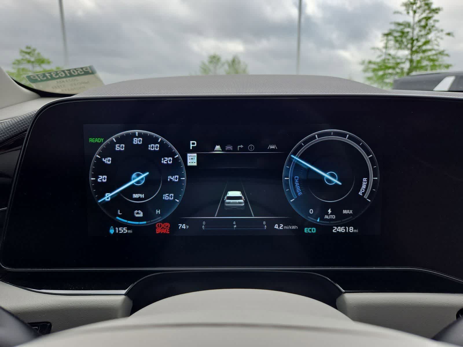 Thumbnail: 2023 Kia Niro - 30