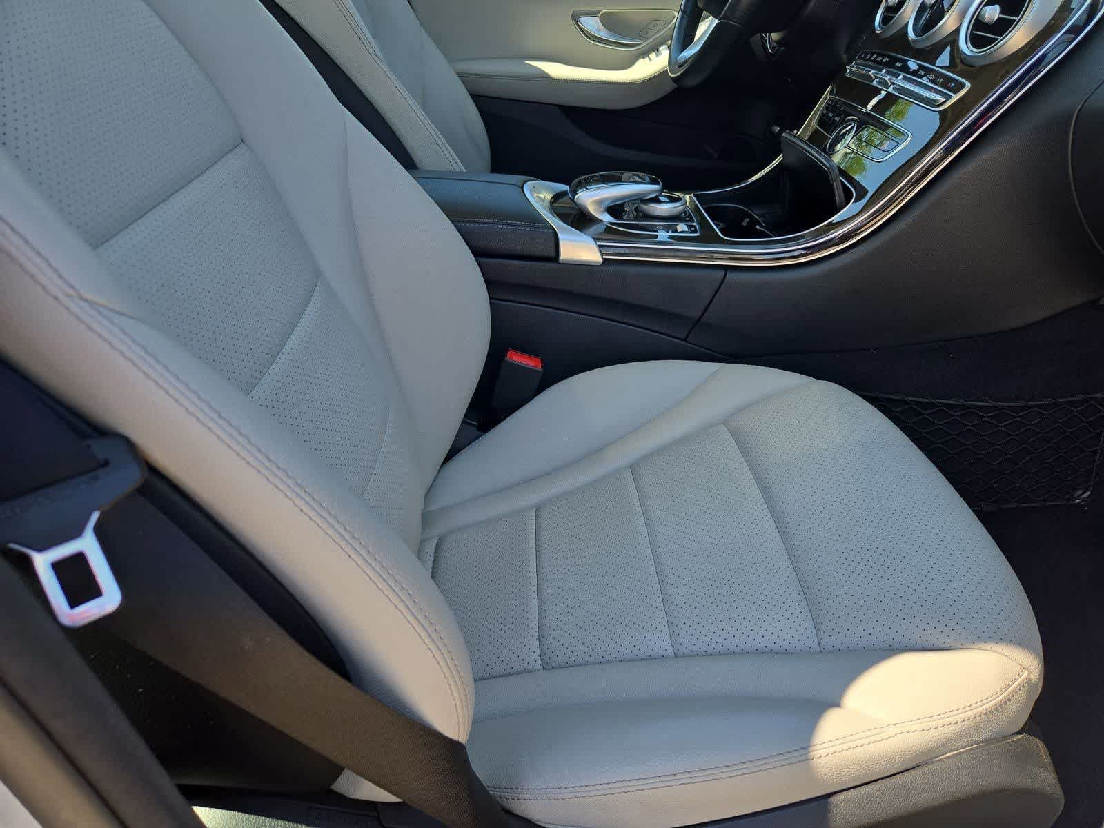 Thumbnail: 2018 Mercedes-Benz C-Class - 21