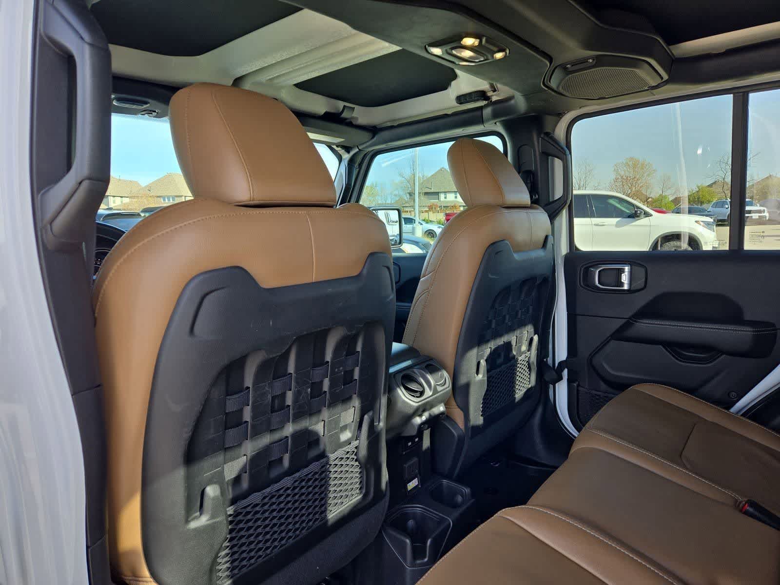 Thumbnail: 2023 Jeep Gladiator - 16