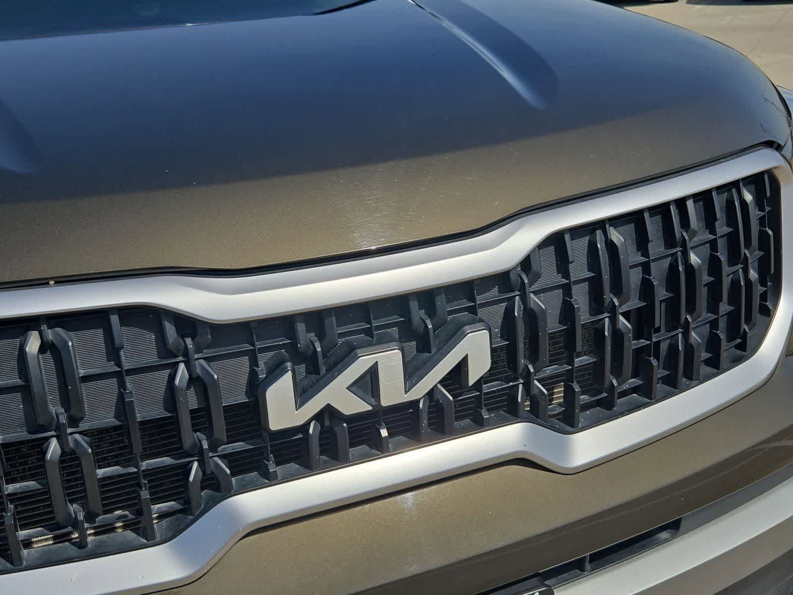 Thumbnail: 2023 Kia Telluride - 10