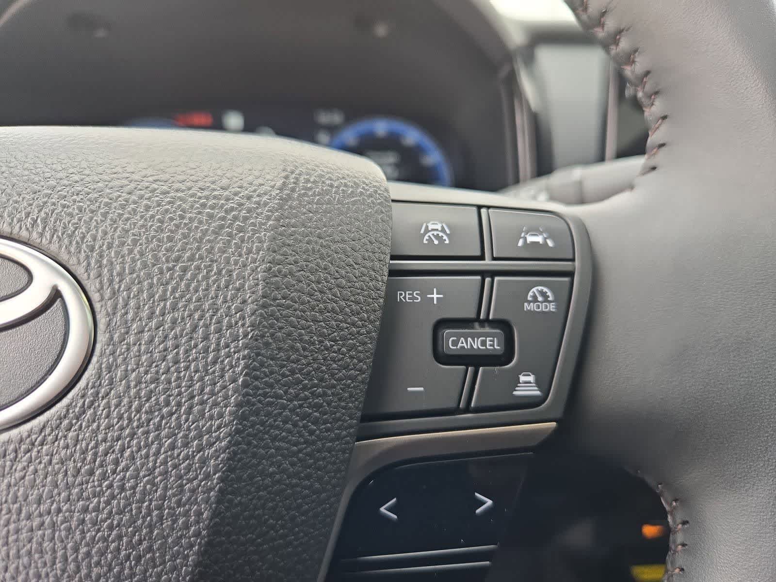 Thumbnail: 2025 Toyota Camry - 24