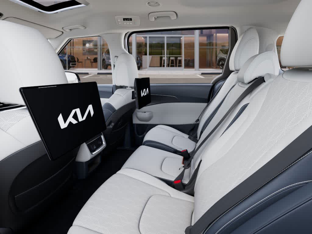 2025 Kia Carnival SX 18
