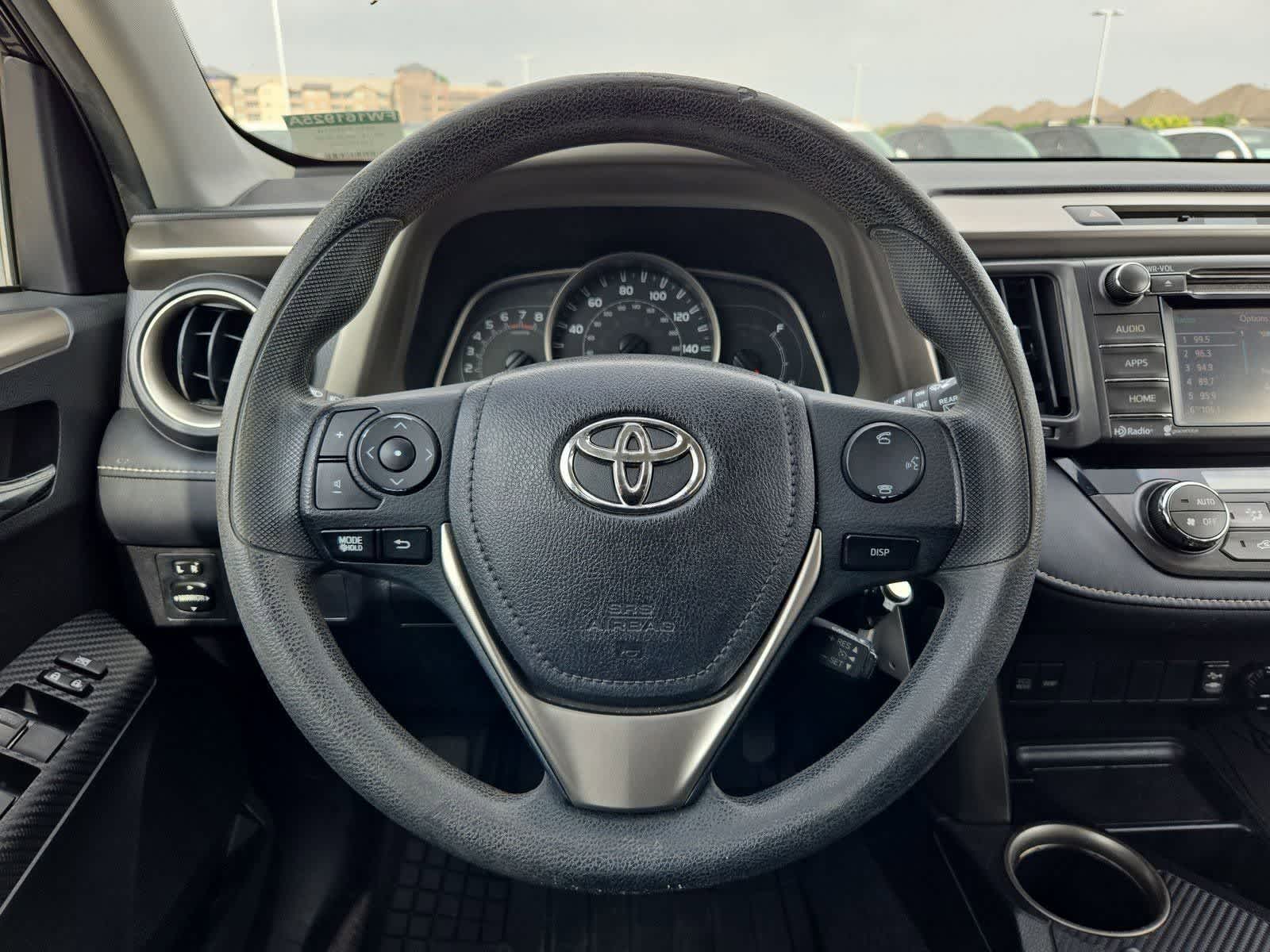 Thumbnail: 2015 Toyota RAV4 - 23
