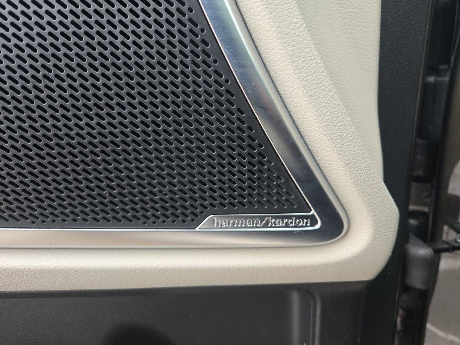 Thumbnail: 2024 Kia Telluride - 31