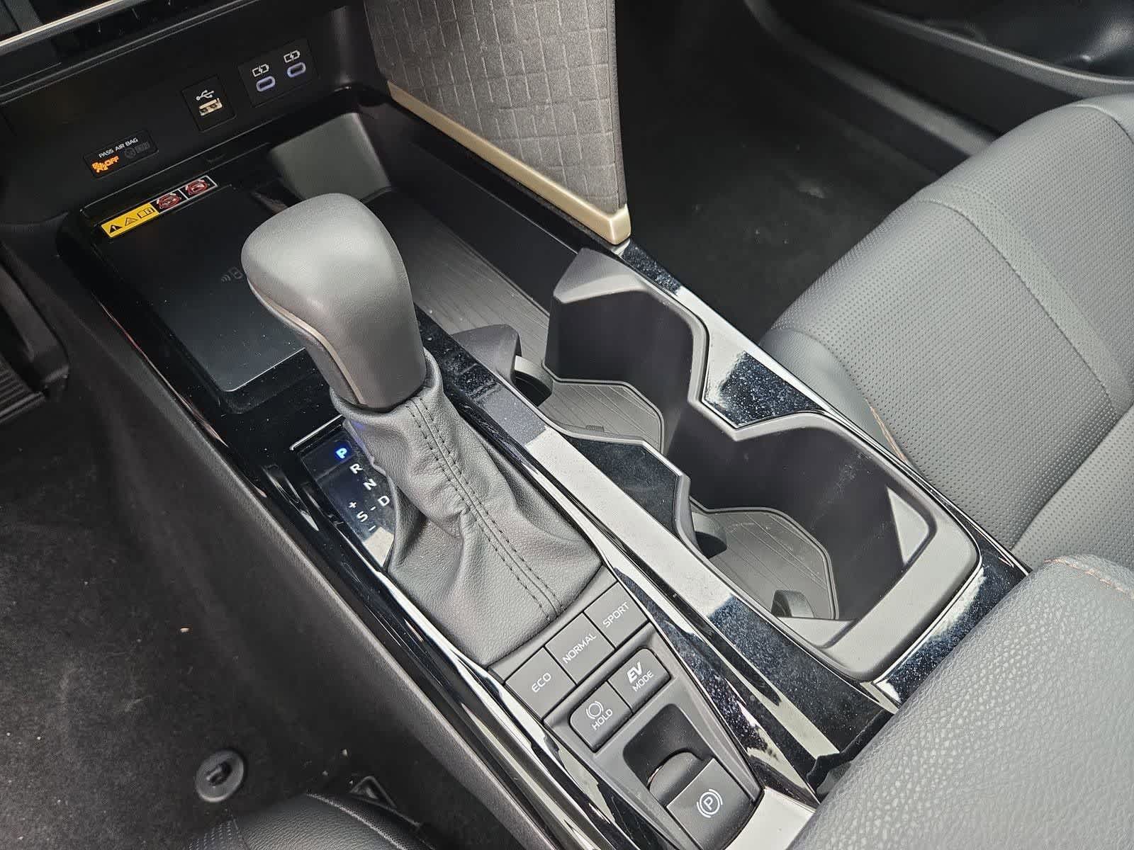 Thumbnail: 2025 Toyota Camry - 30