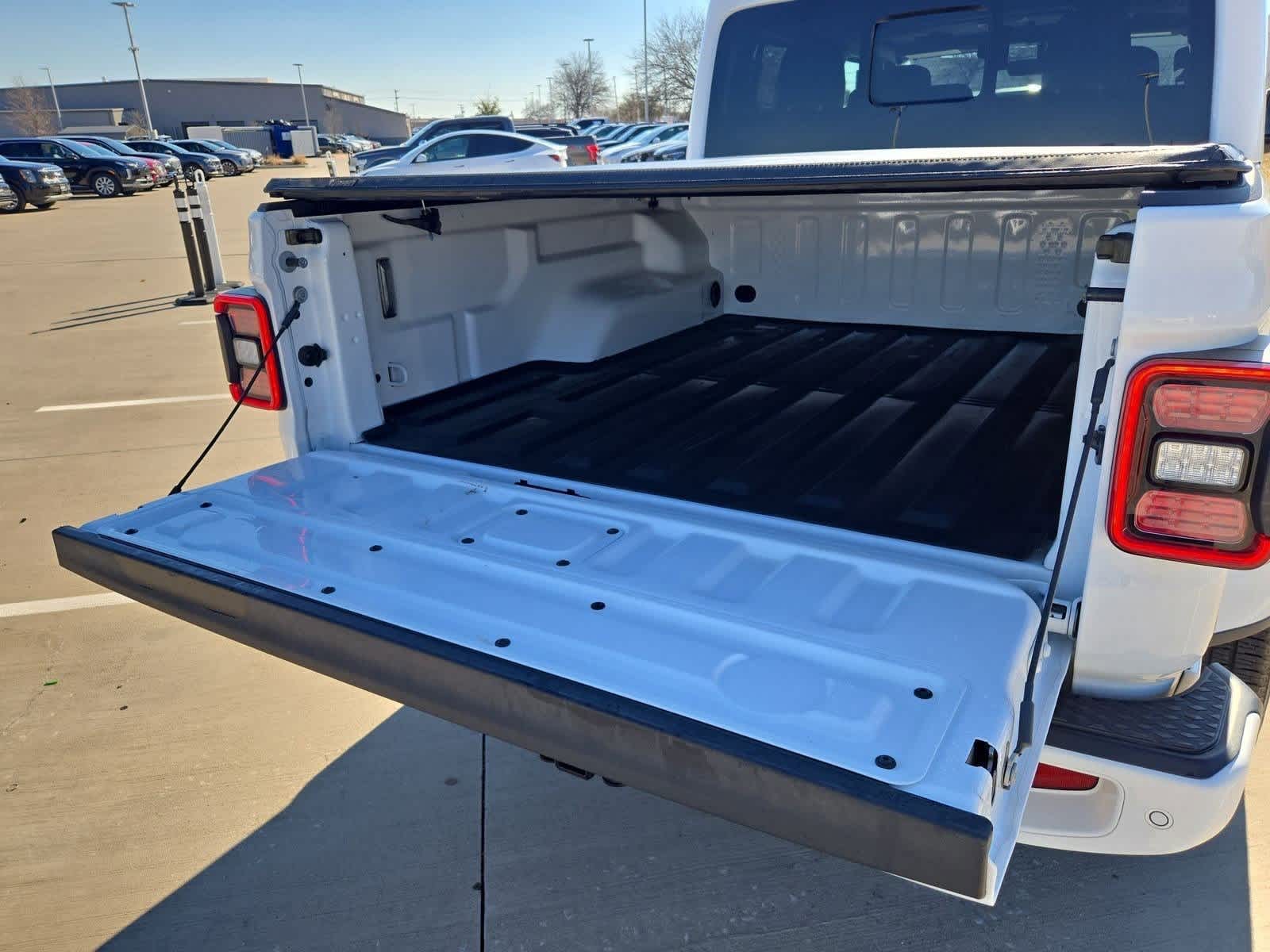 Thumbnail: 2023 Jeep Gladiator - 30