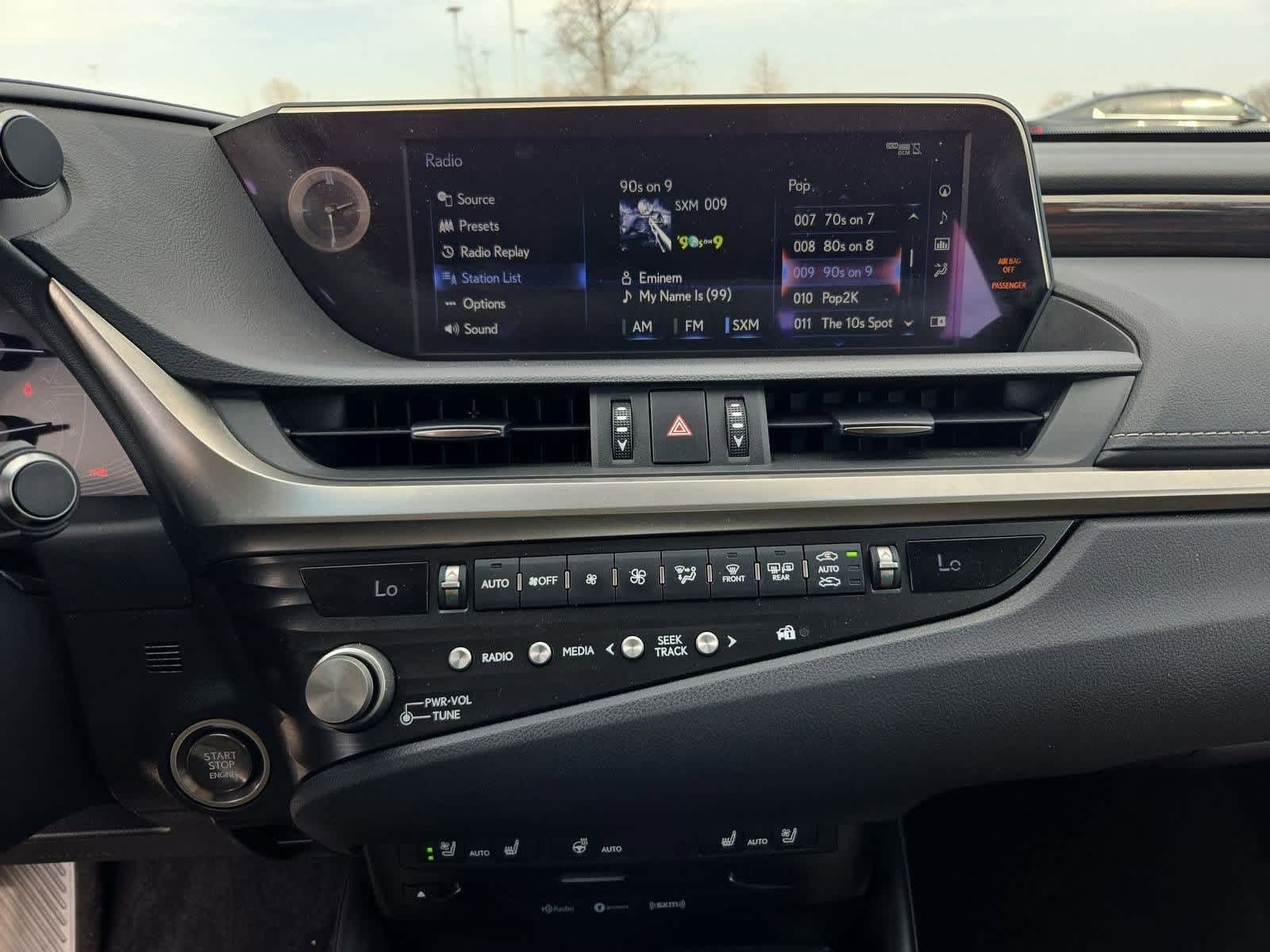 Thumbnail: 2021 Lexus ES - 27