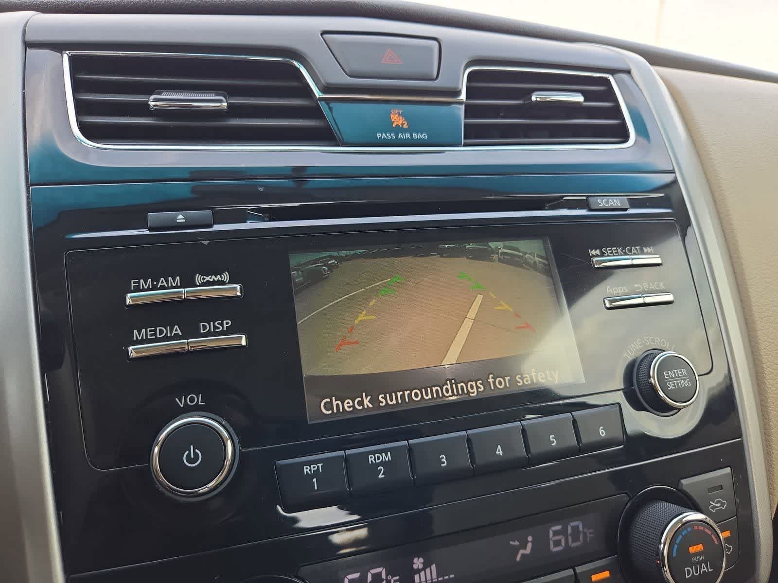 Thumbnail: 2015 Nissan Altima - 27