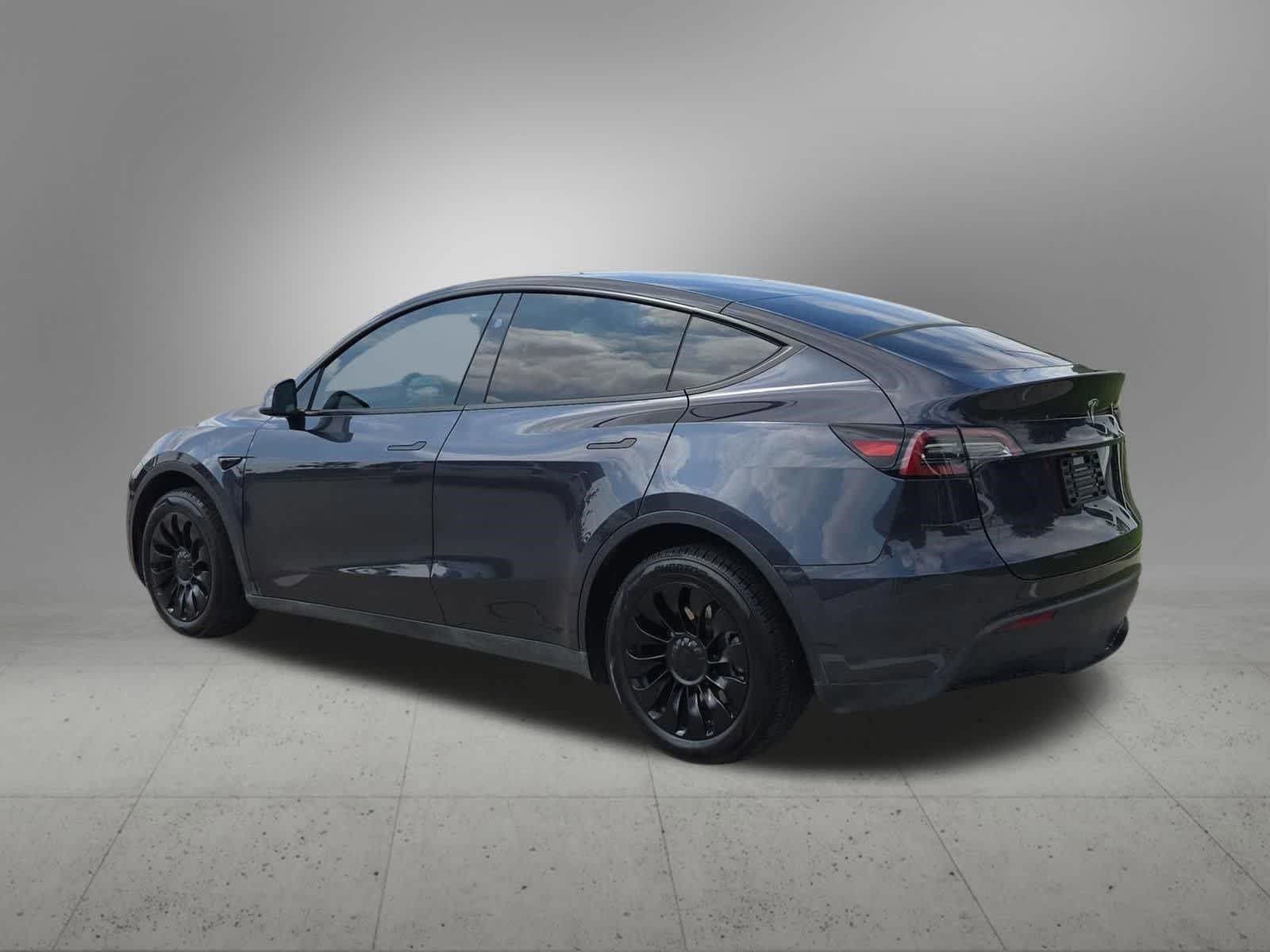 Thumbnail: 2024 Tesla Model Y - 4