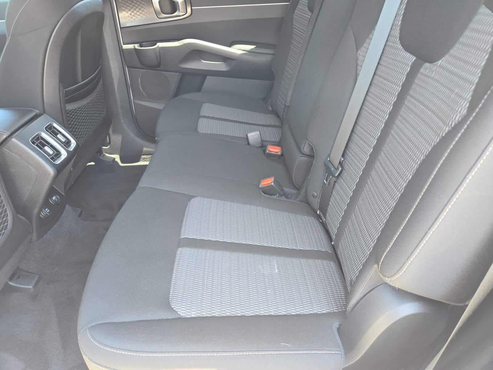 Thumbnail: 2021 Kia Sorento - 18