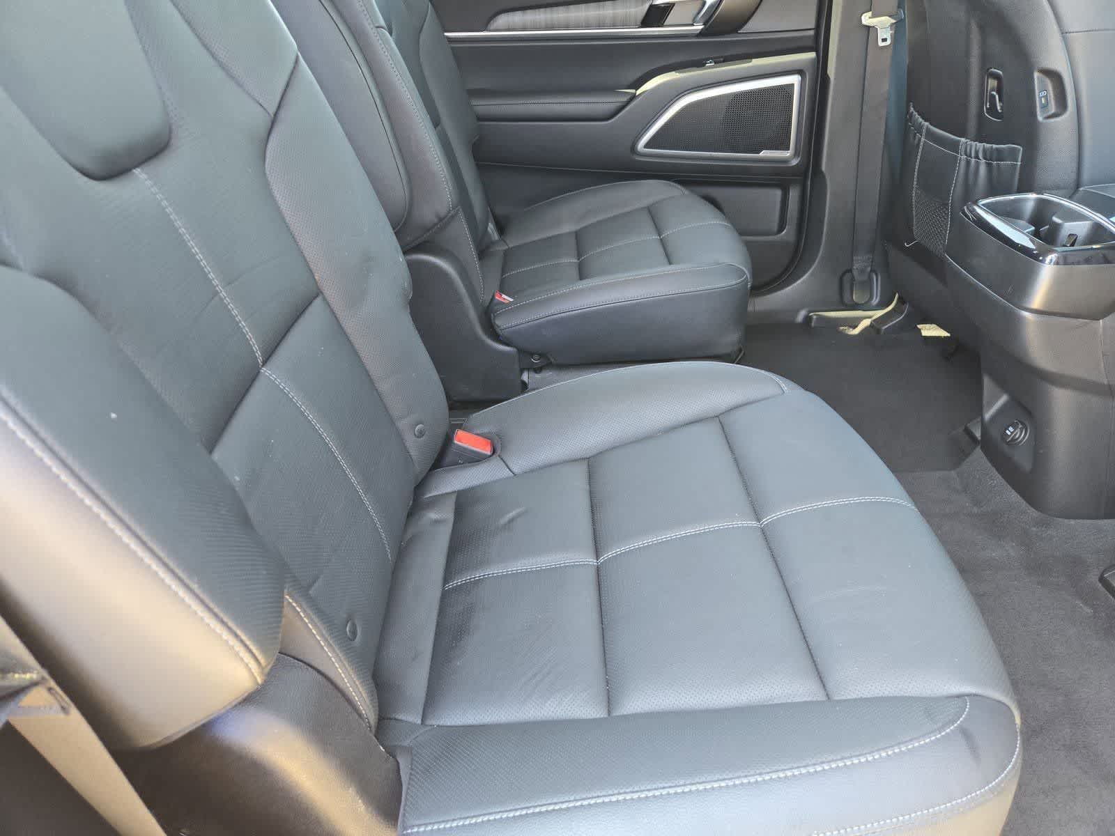 Thumbnail: 2023 Kia Telluride - 19