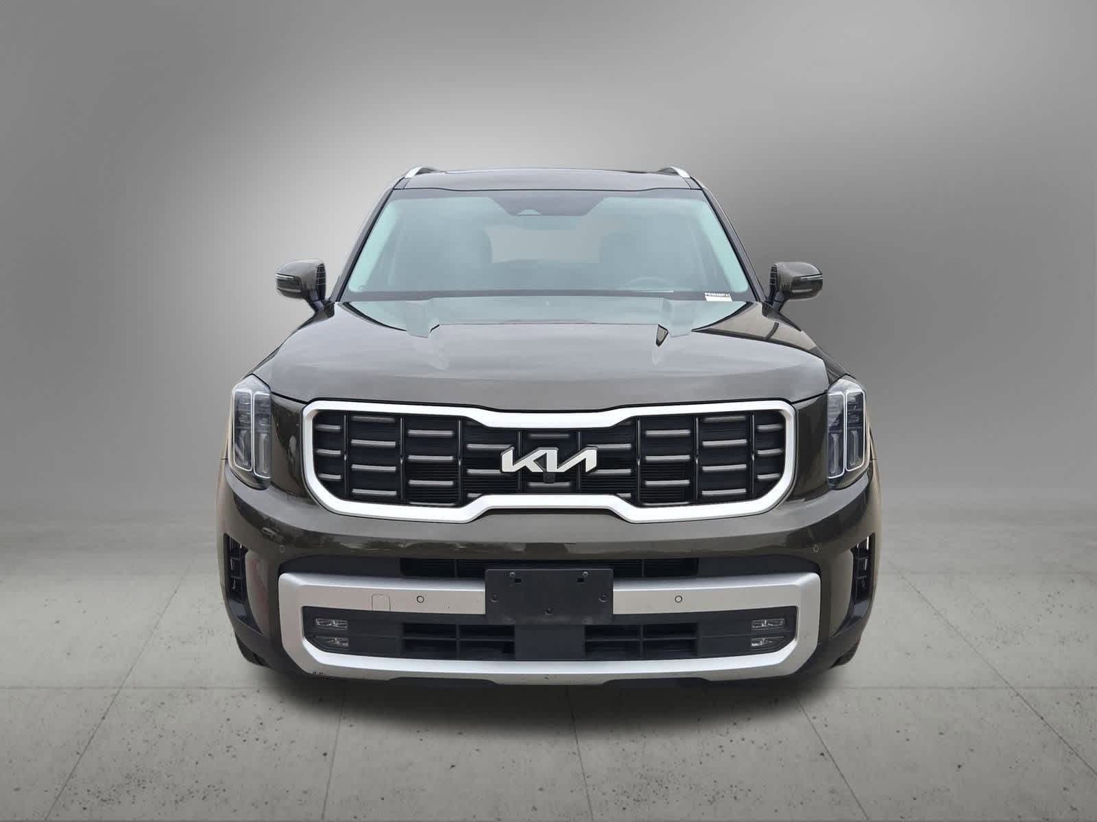 Thumbnail: 2023 Kia Telluride - 9
