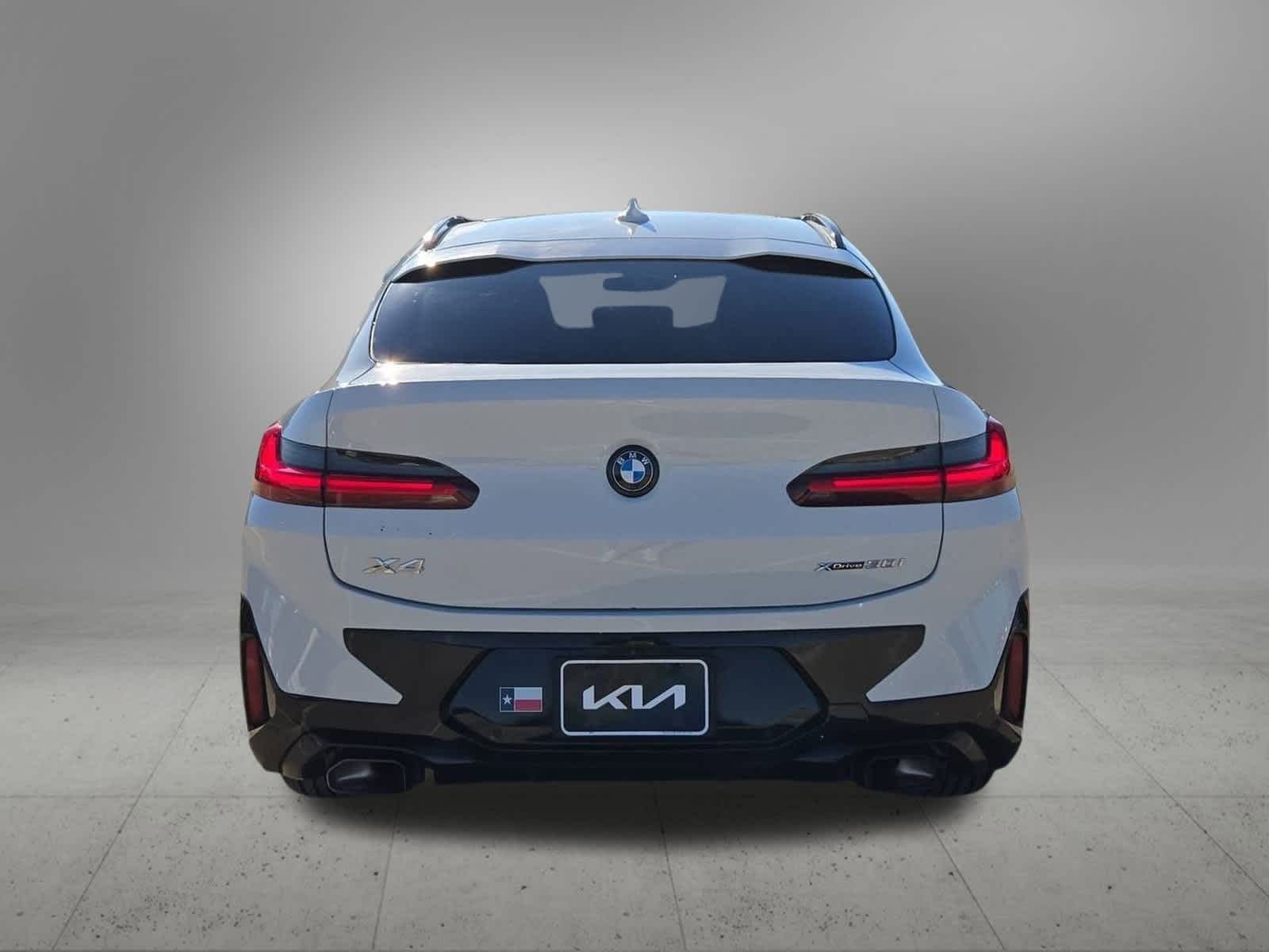Thumbnail: 2023 BMW X4 - 5