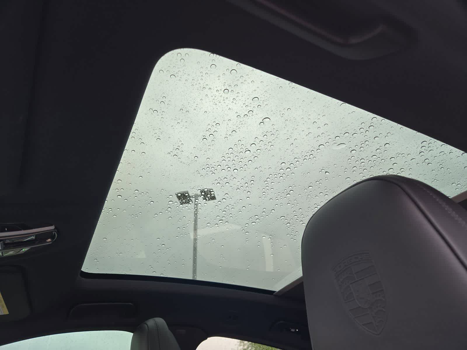 Thumbnail: 2022 Porsche  - 17