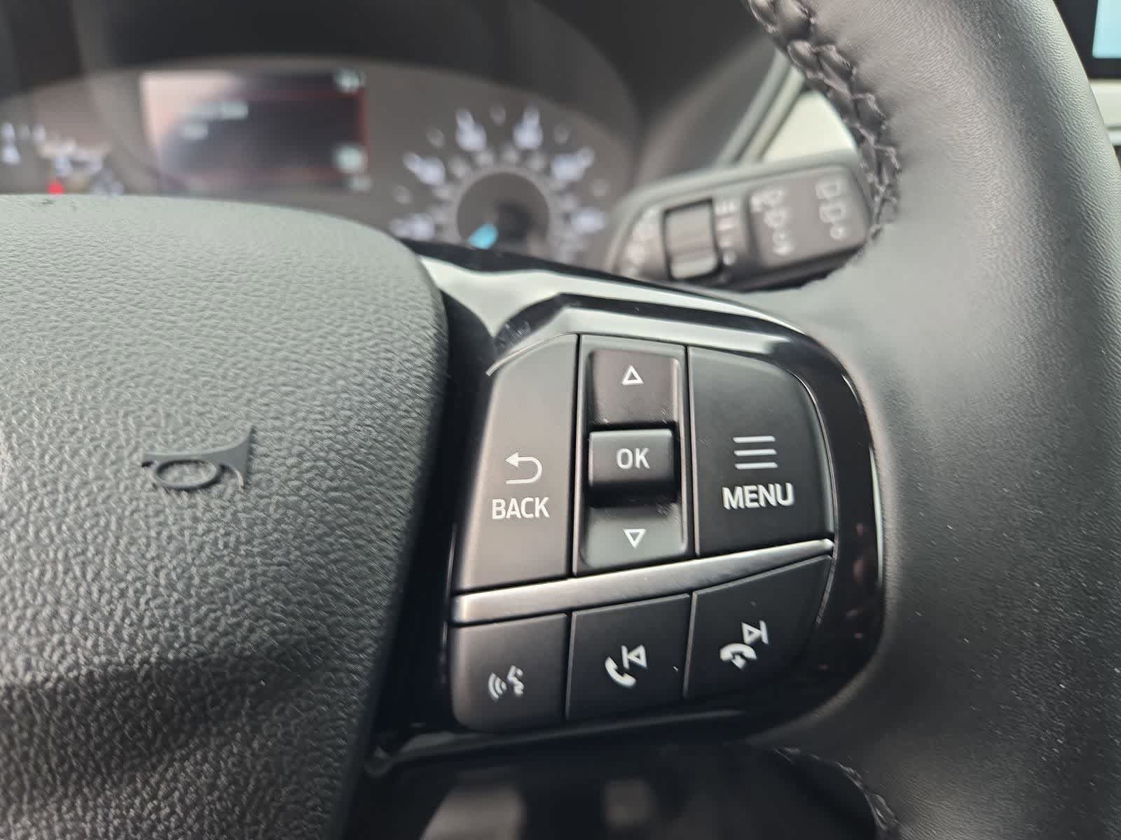 Thumbnail: 2022 Ford Escape - 22