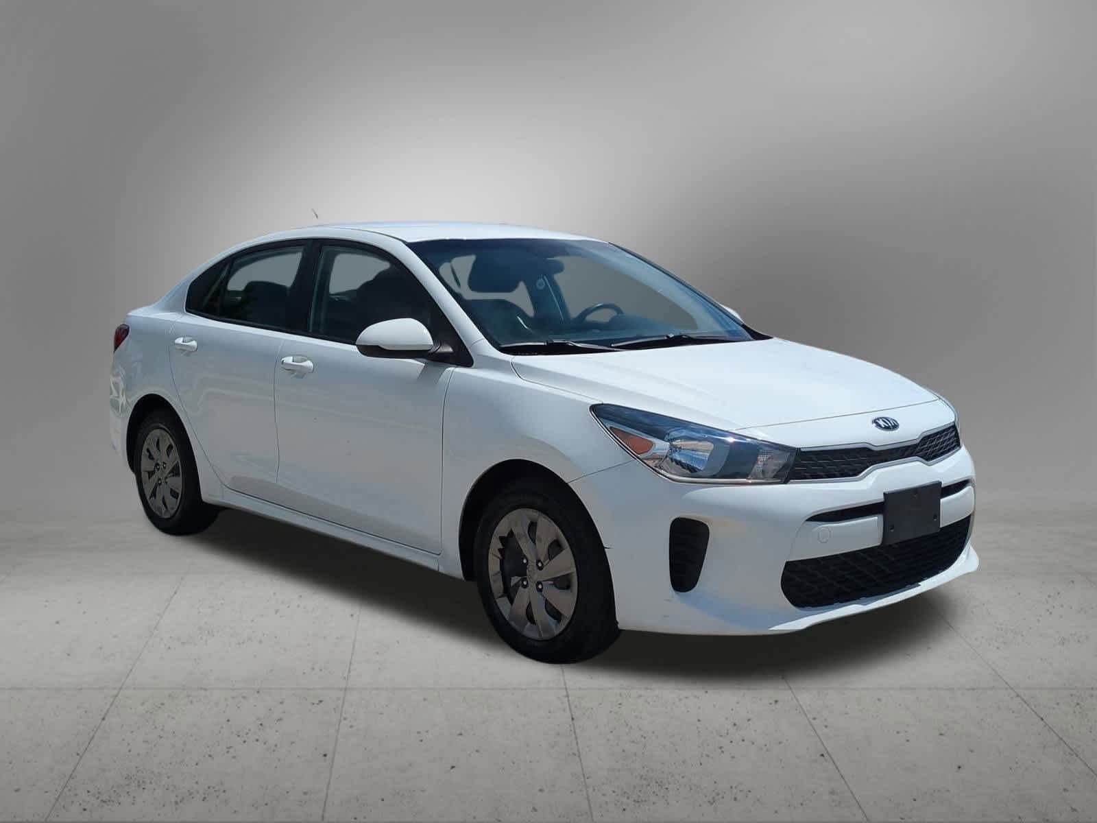 Thumbnail: 2020 Kia Rio - 8