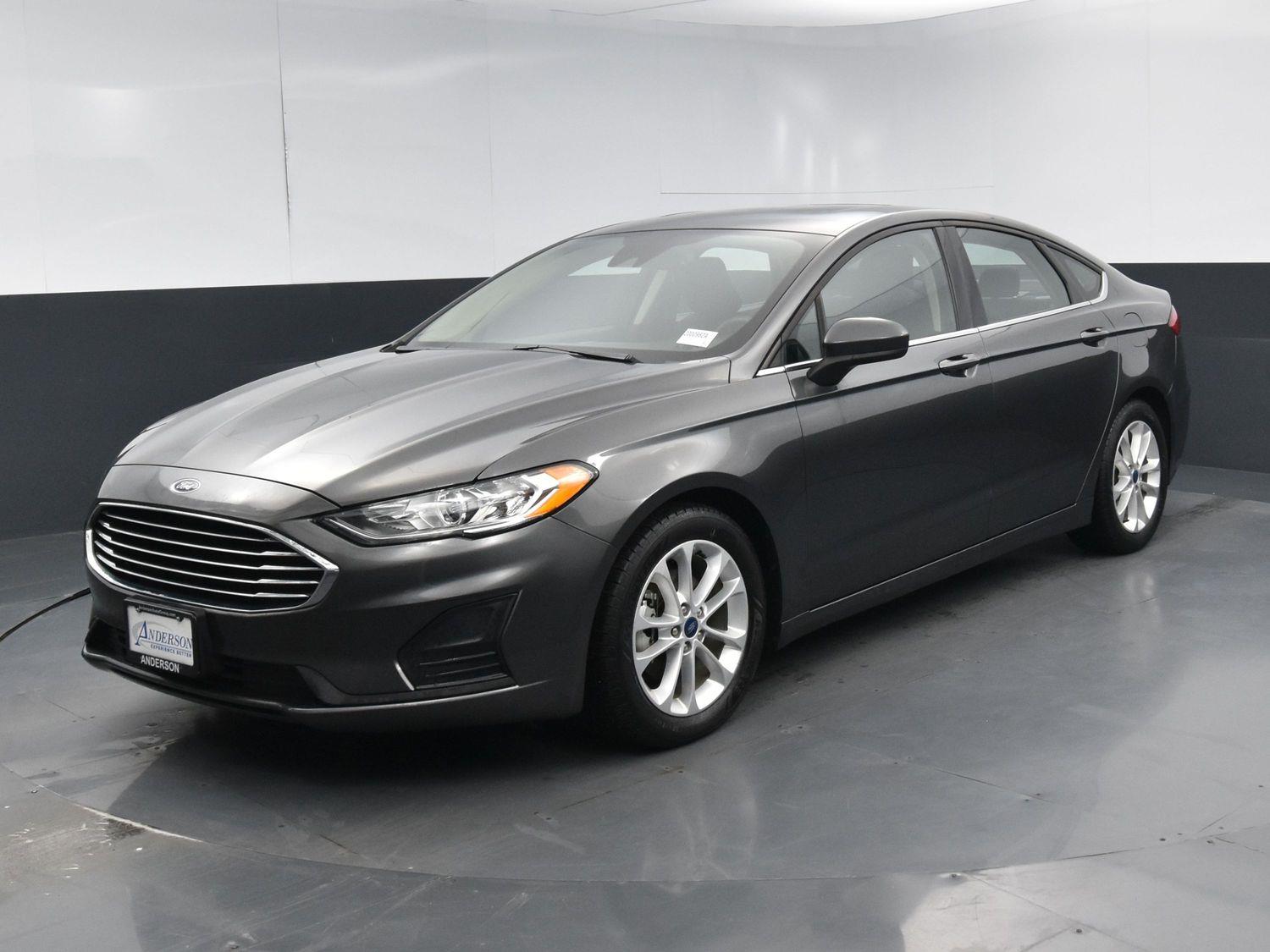 Used 2019 Ford Fusion SE with VIN 3FA6P0HD0KR199346 for sale in Grand Island, NE