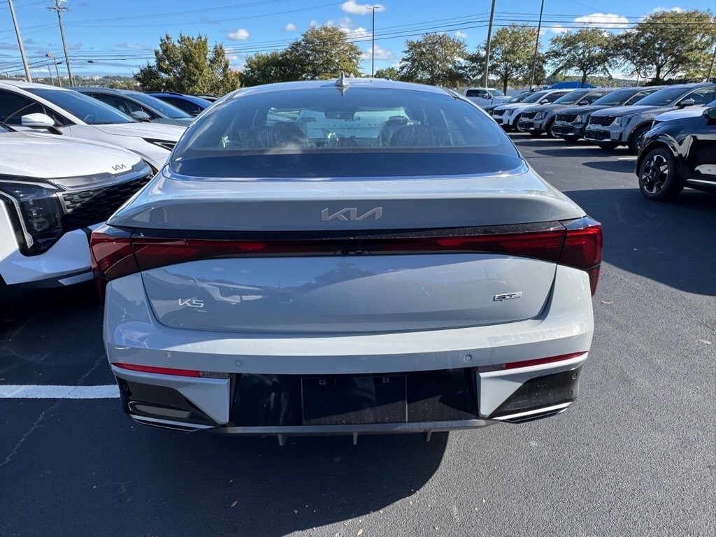 2026 Kia K5 GT-Line photo 4