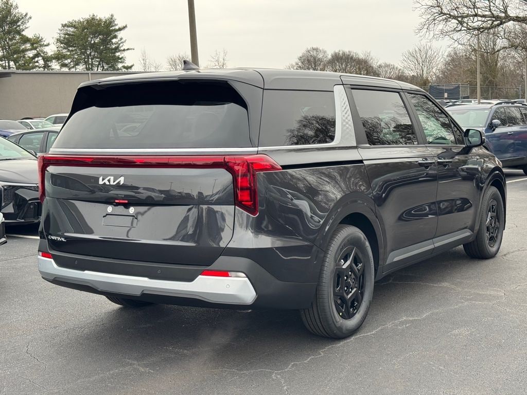 New 2026 Kia Carnival LX Van Passenger Van