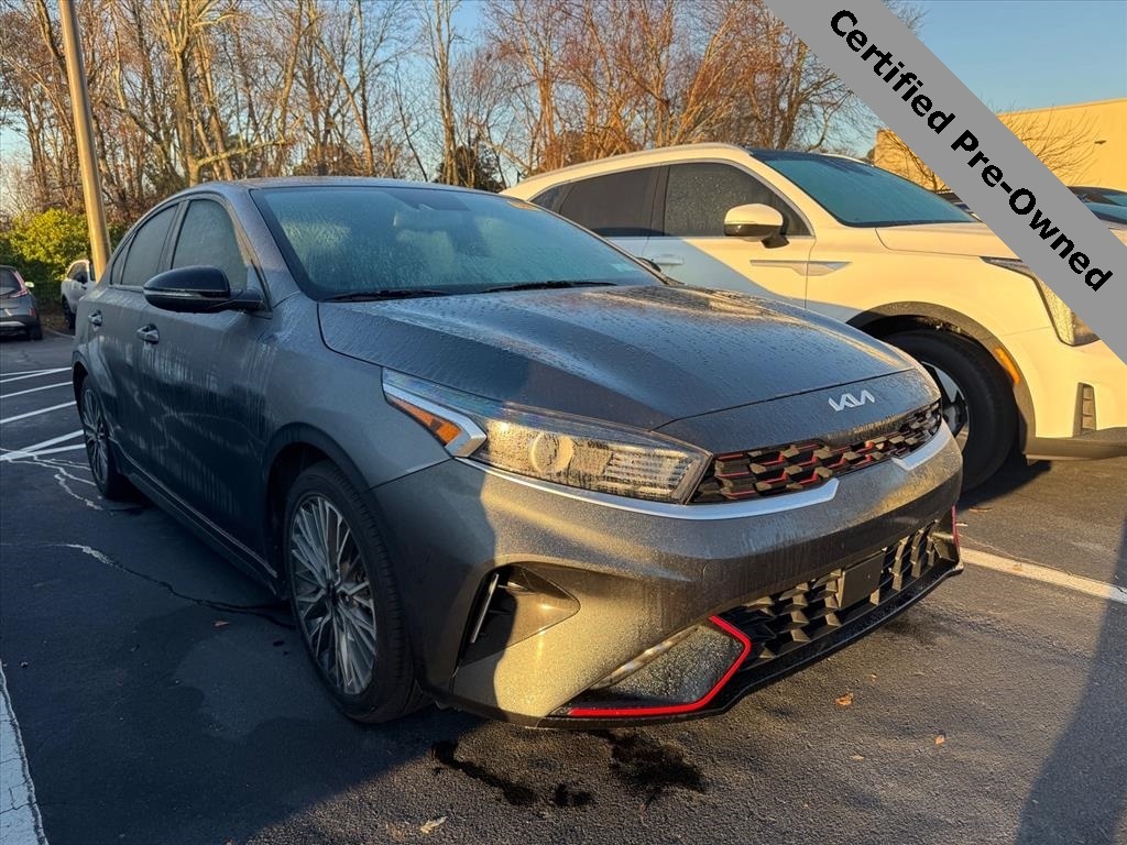 2022 Kia FORTE GT-Line's photo