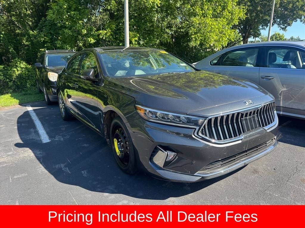 2020 Kia Cadenza Technology's photo