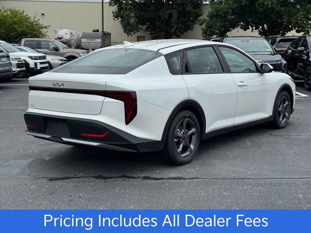 New 2026 Kia K4 LXS Sedan