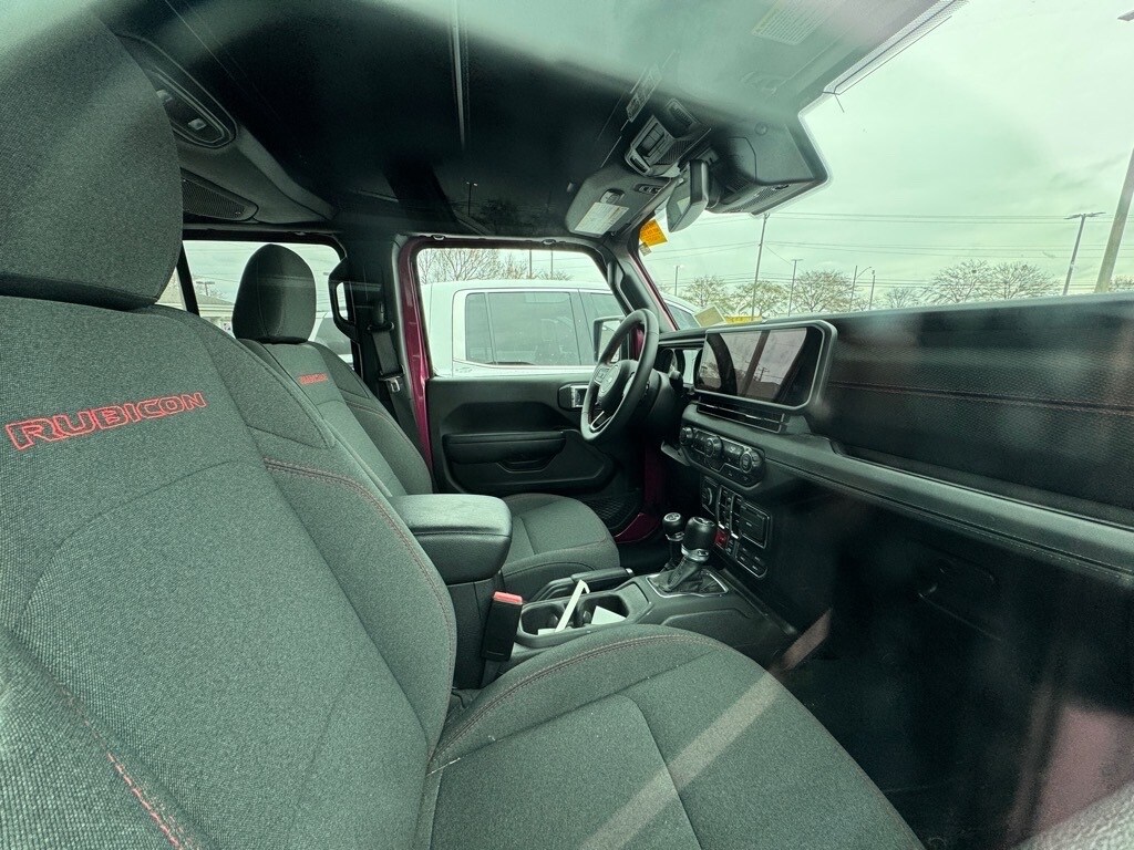 Used 2024 Jeep Wrangler Rubicon SUV