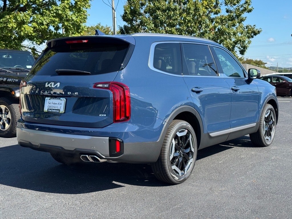 2025 Kia Telluride S photo 2