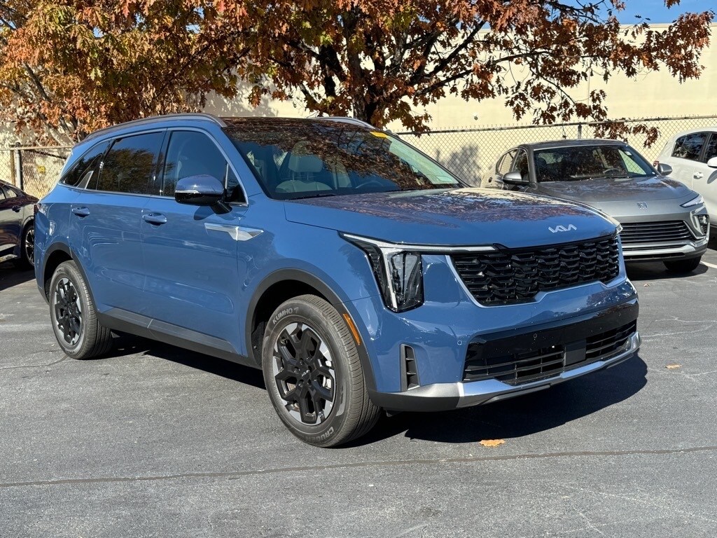 Used 2025 Kia Sorento S SUV