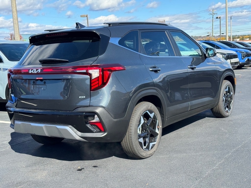 New 2026 Kia Seltos EX SUV