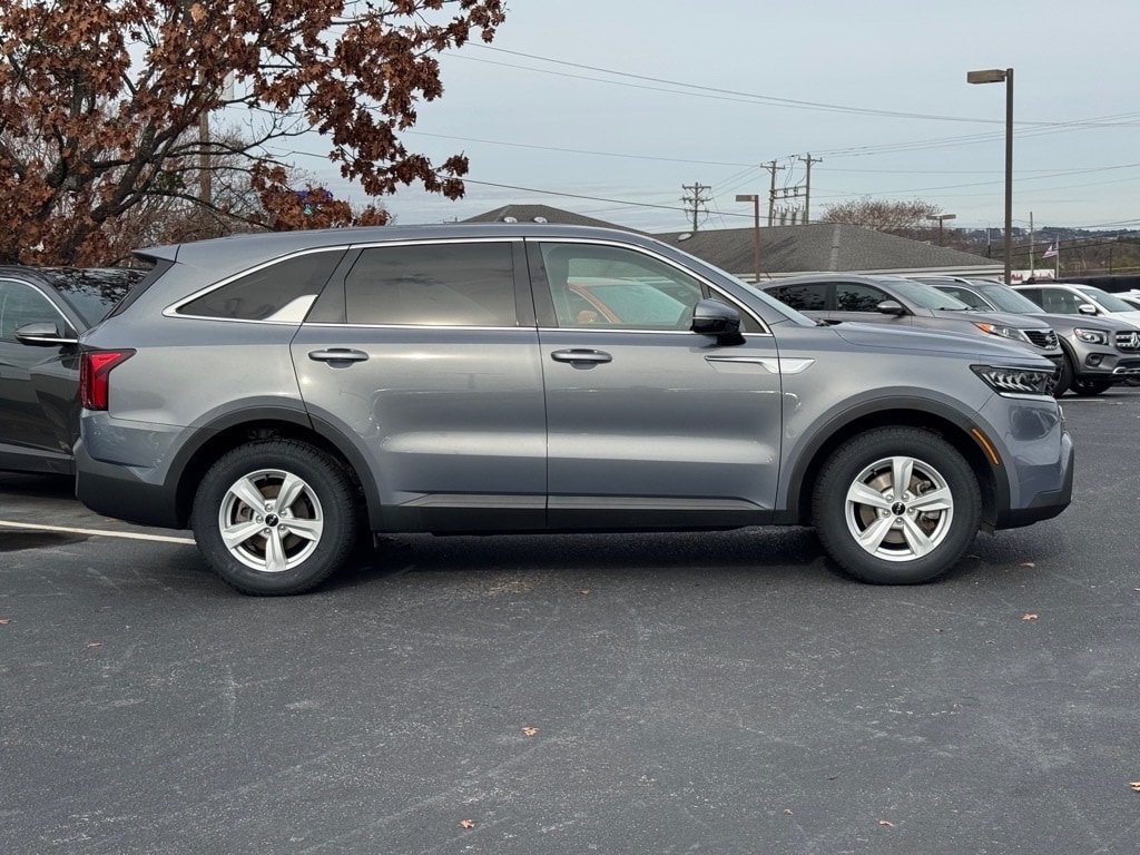 Certified 2023 Kia Sorento LX SUV
