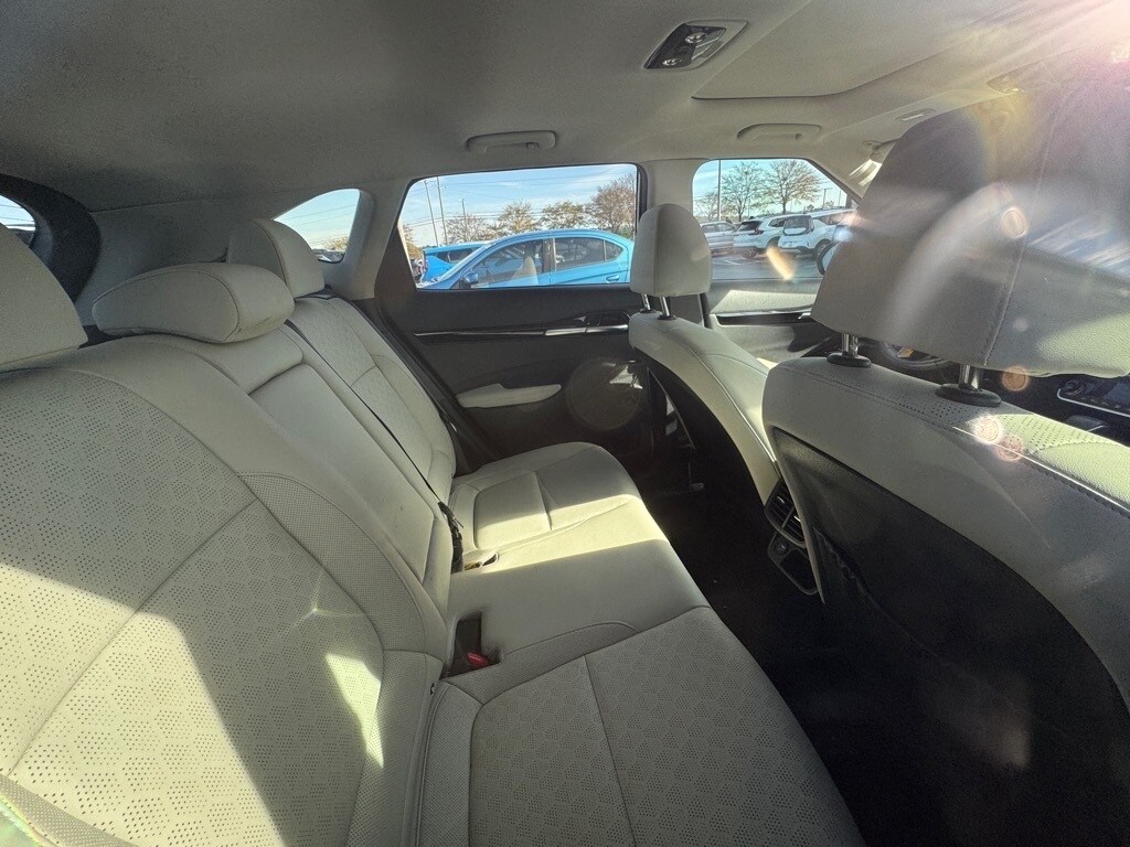 2021 Kia Seltos EX photo 3