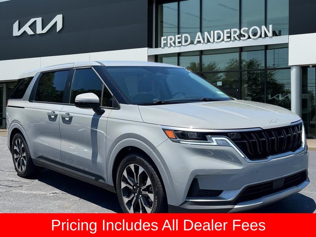 2024 Kia Sedona EX's photo