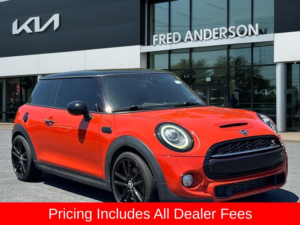 2019 MINI Hardtop Cooper S Iconic's photo