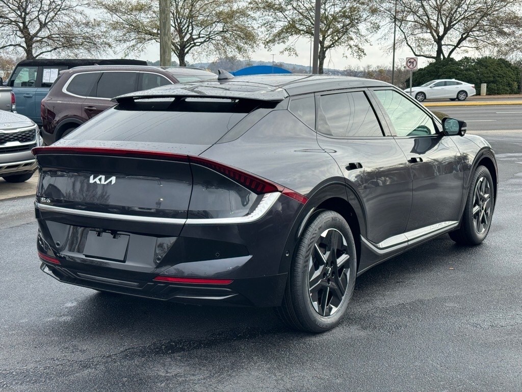 New 2025 Kia EV6 Wind SUV