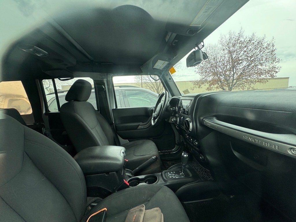 2016 Jeep Wrangler Unlimited Sport photo 3