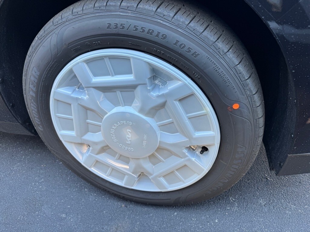 New 2026 Kia Carnival Hybrid SX Van Passenger Van