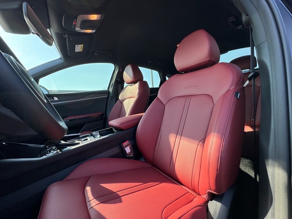 2026 Kia K5 GT-Line - Photo 11