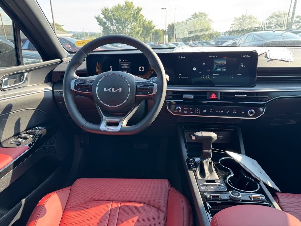 2026 Kia K5 GT-Line - Photo 8