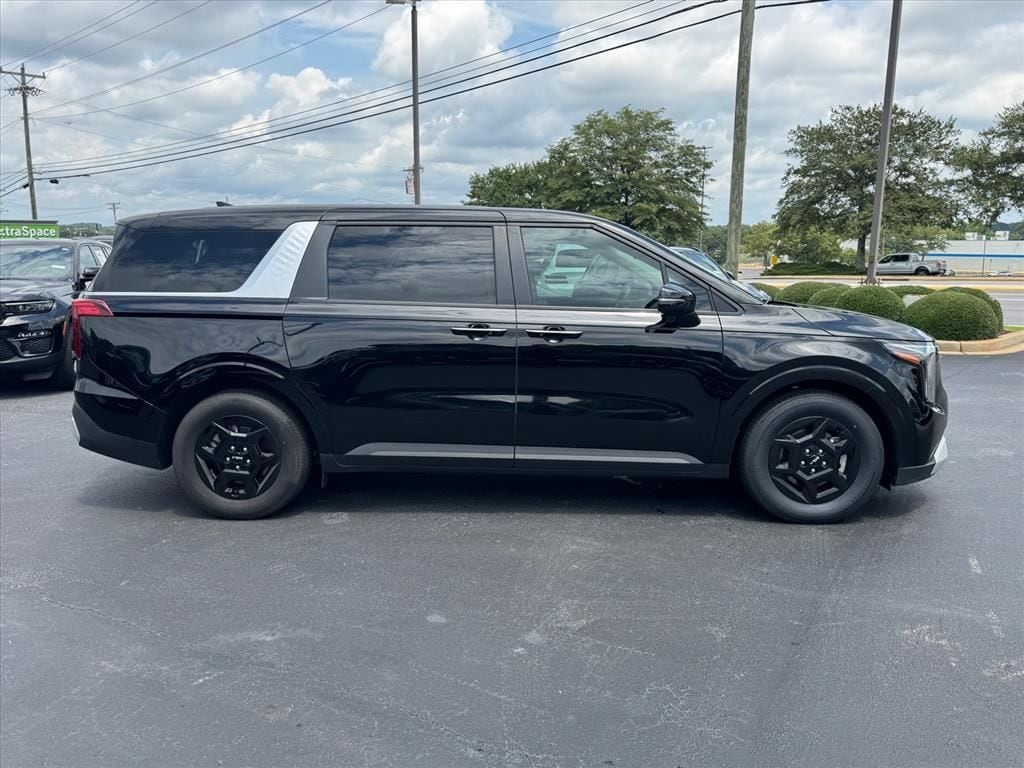 Certified 2026 Kia Carnival LXS Minivan/Van