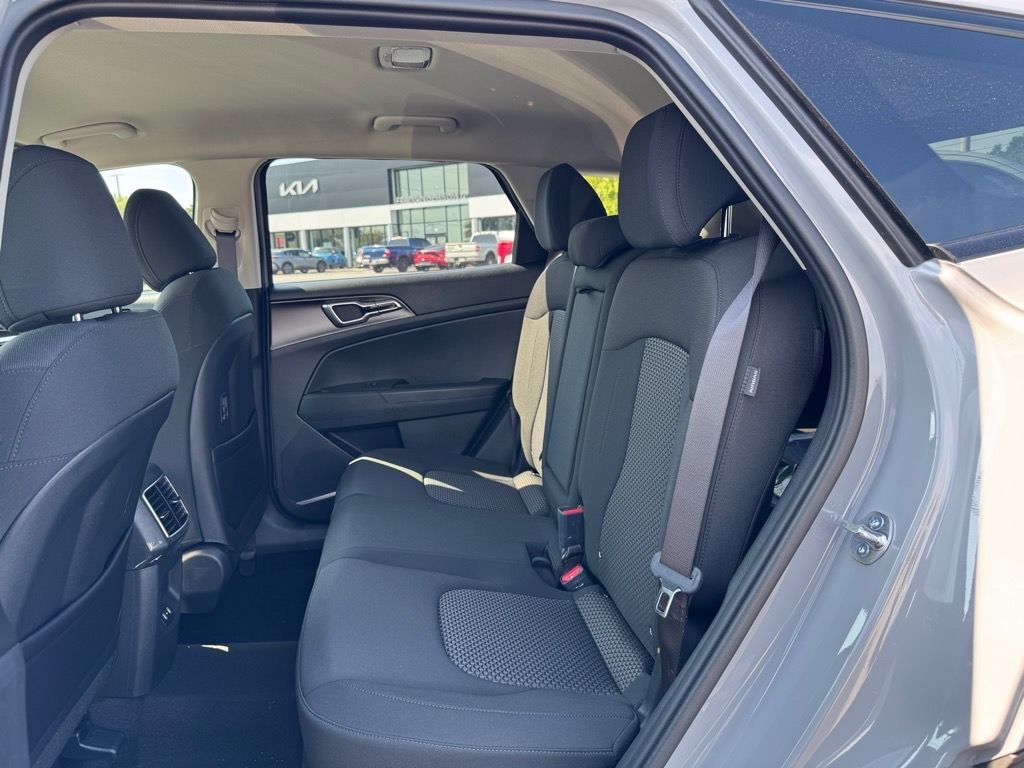 2026 Kia Sportage S Hybrid - Photo 9