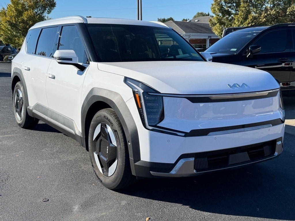 2026 Kia EV9 Wind's photo