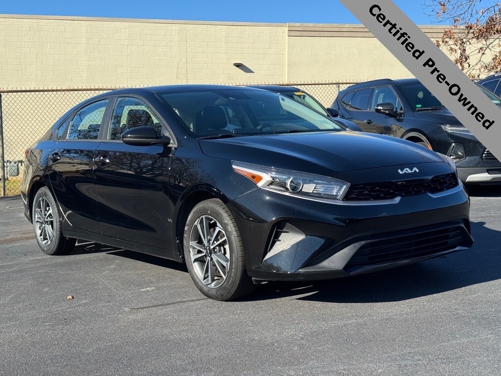 2023 Kia Forte LXS's photo