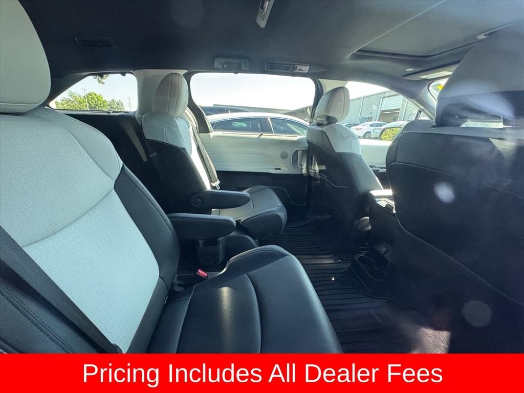Used 2026 Toyota Sienna XSE 7 Passenger Minivan/Van