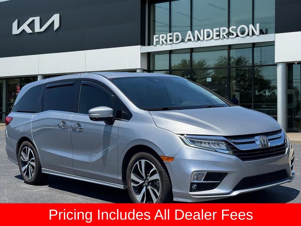 2018 Honda Odyssey Elite's photo