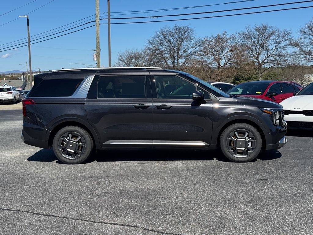 New 2026 Kia Carnival Hybrid SX Van Passenger Van