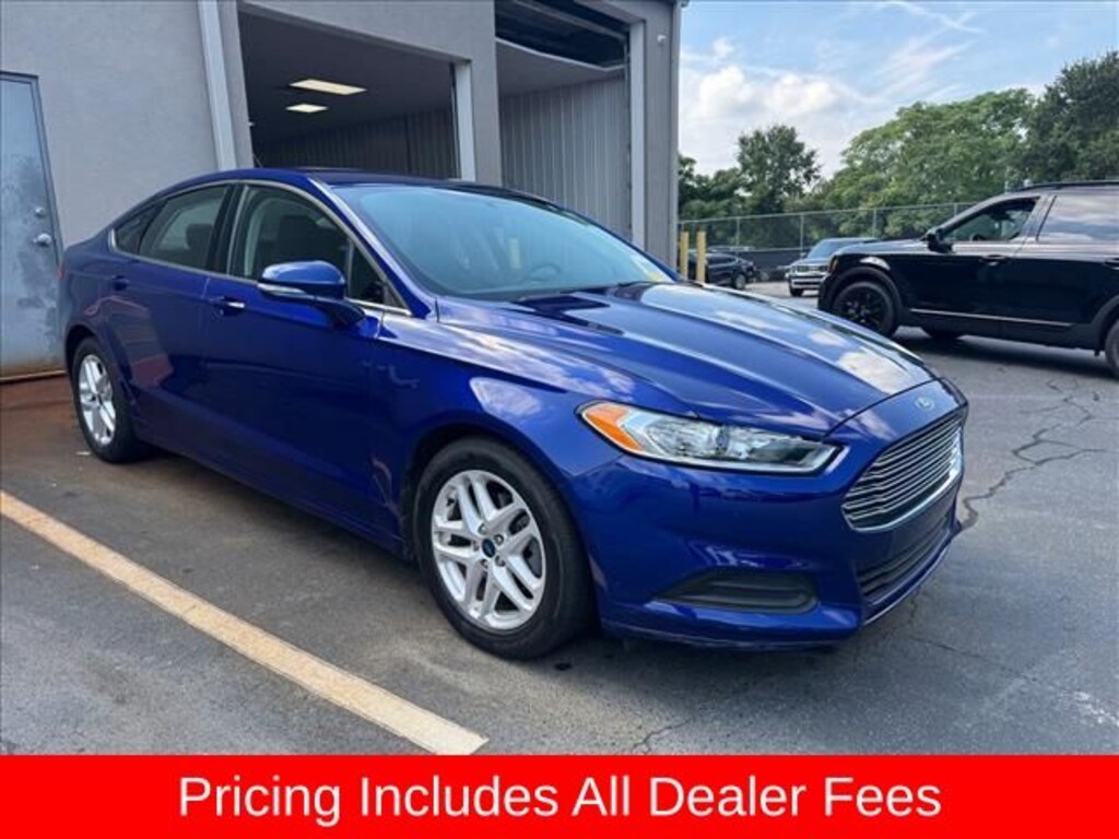 Used 2016 Ford Fusion SE Sedan